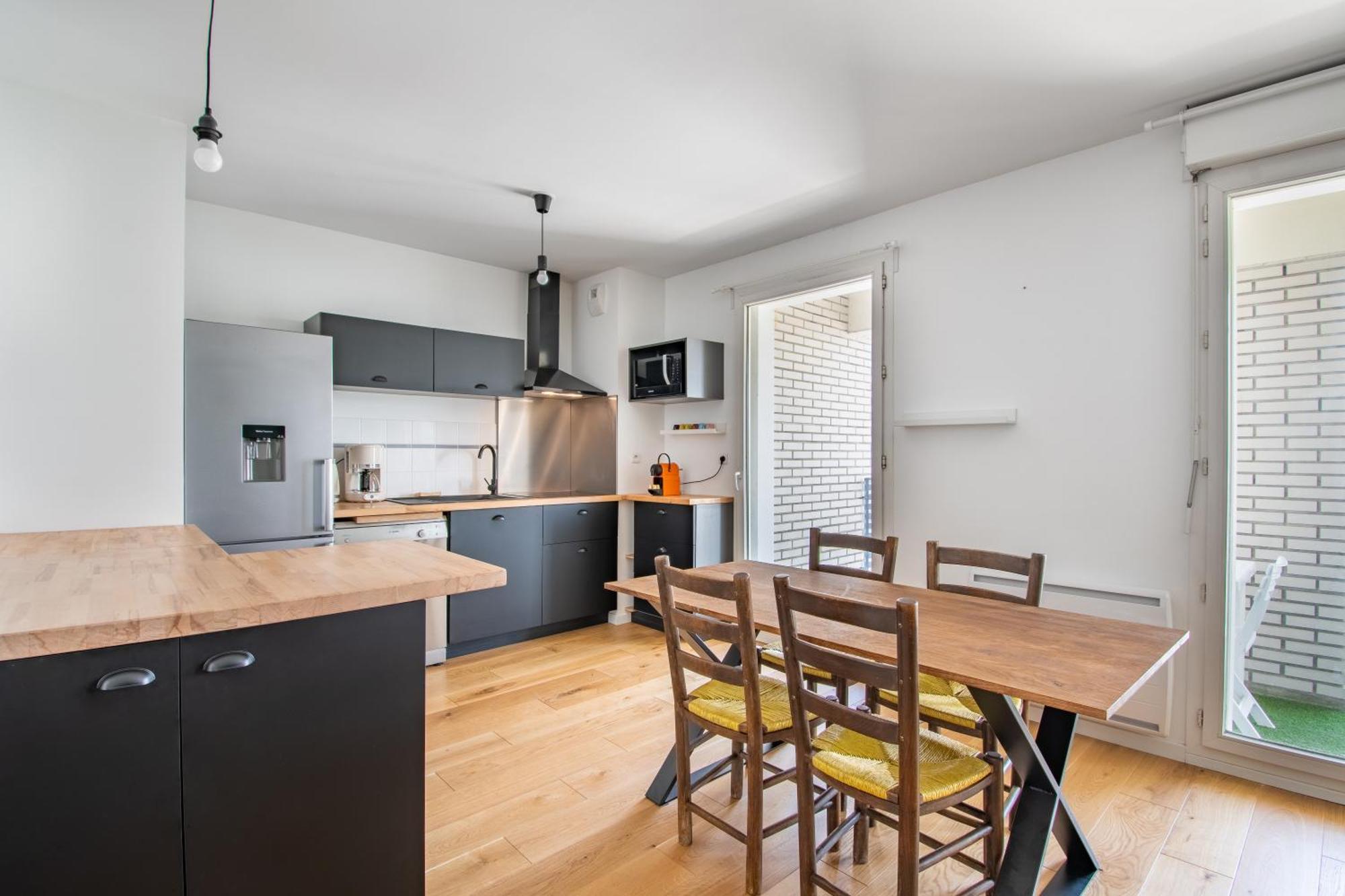 Cosy T2 De 50 M² Centre-Ville Avec Garage & Balcon 낭트 외부 사진