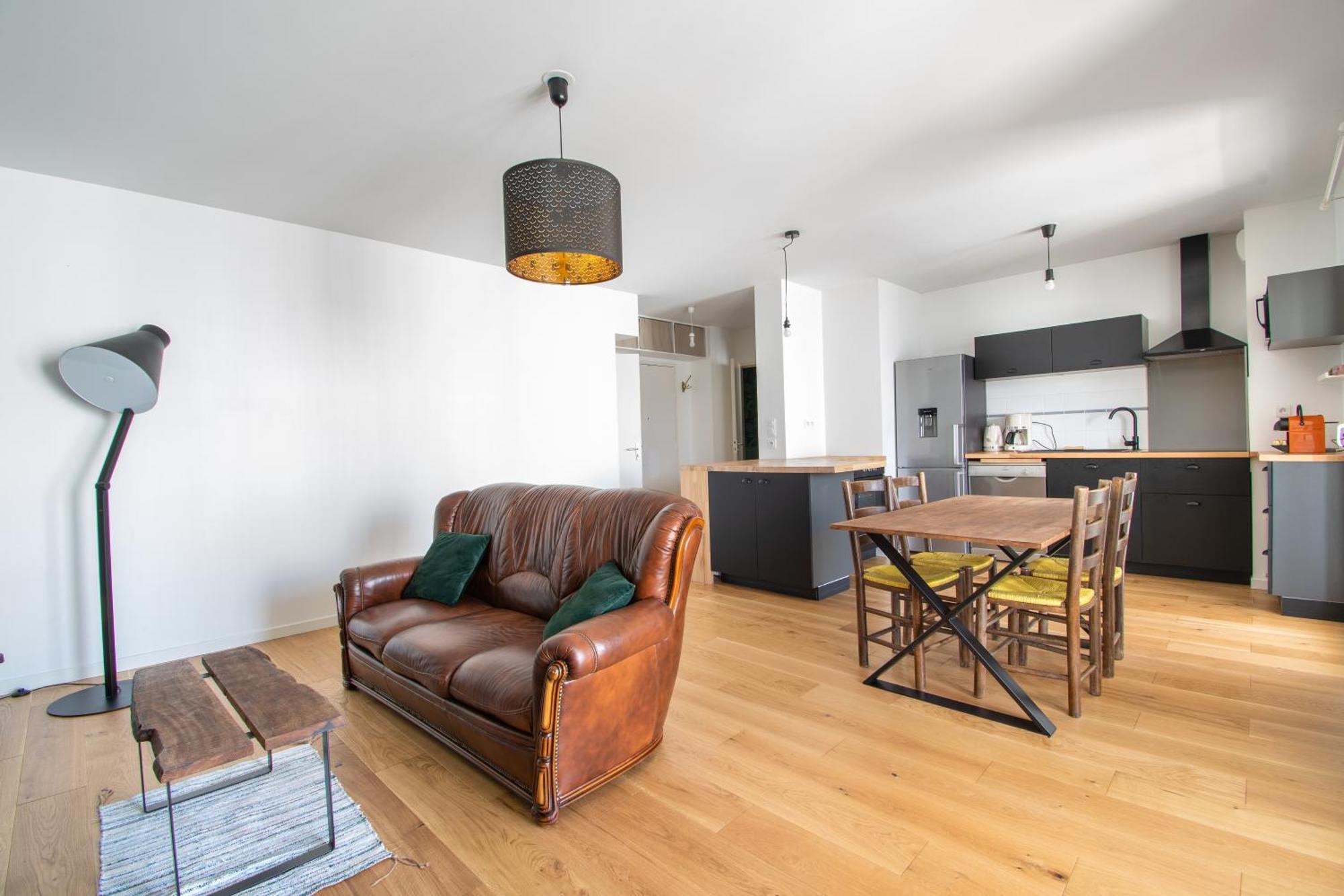 Cosy T2 De 50 M² Centre-Ville Avec Garage & Balcon 낭트 외부 사진